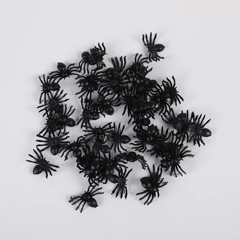 Realistic Black Spiders – Halloween & Haunted House Decor