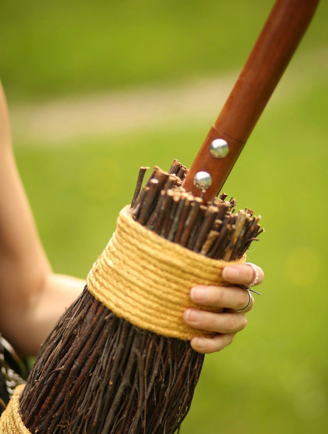 Fiction Edge | Nimbus 2000 Broom | Anime Cosplay Prop