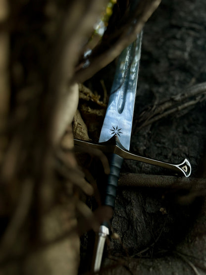 Andúril sword | Flame of the west | Fiction Edge