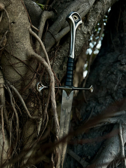 Andúril sword | Flame of the west | Fiction Edge