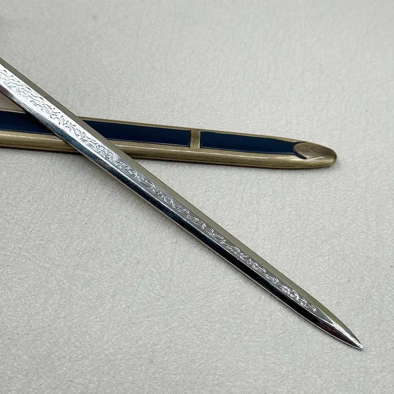 Longclaw Mini Metal Sword – Jon Snow Collectible