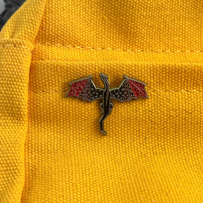 Vintage Gothic Thrones Game Enamel Pin Punk Style Red Black Dragon Wing Brooch for Fantasy Novel TV Series Backpack Jacket