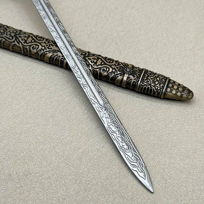 Oathkeeper Mini Metal Sword – Game of Thrones Collectible