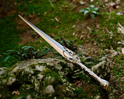 Galadriel’s Dagger | Rings of Power replicas | Fiction Edge