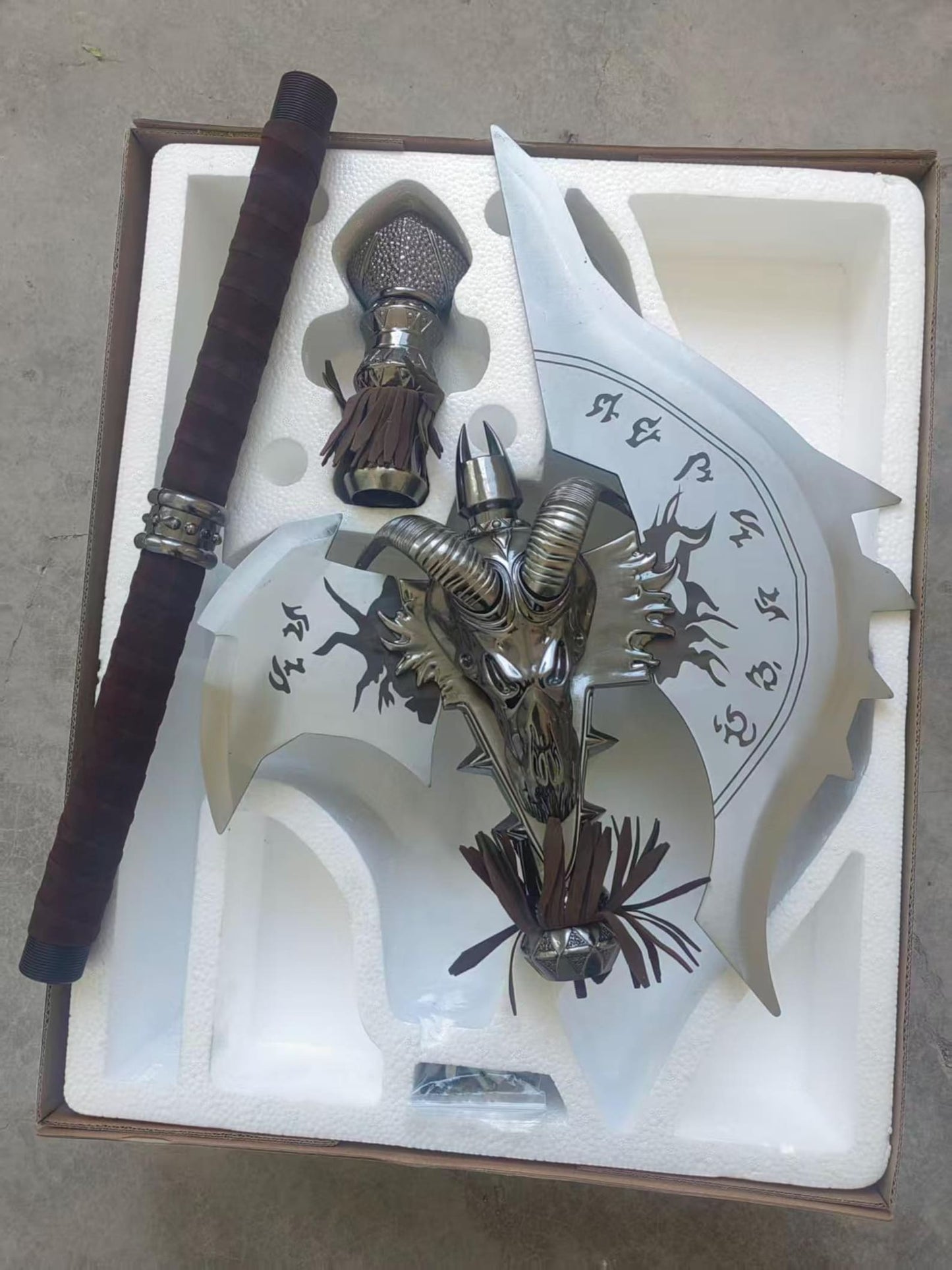 Fiction Edge Orange Axe – Heavy Steel WoW Battle Axe Replica