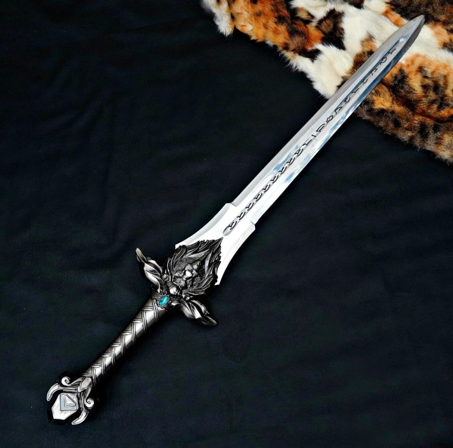 World of Warcraft King of Stormwind Replica