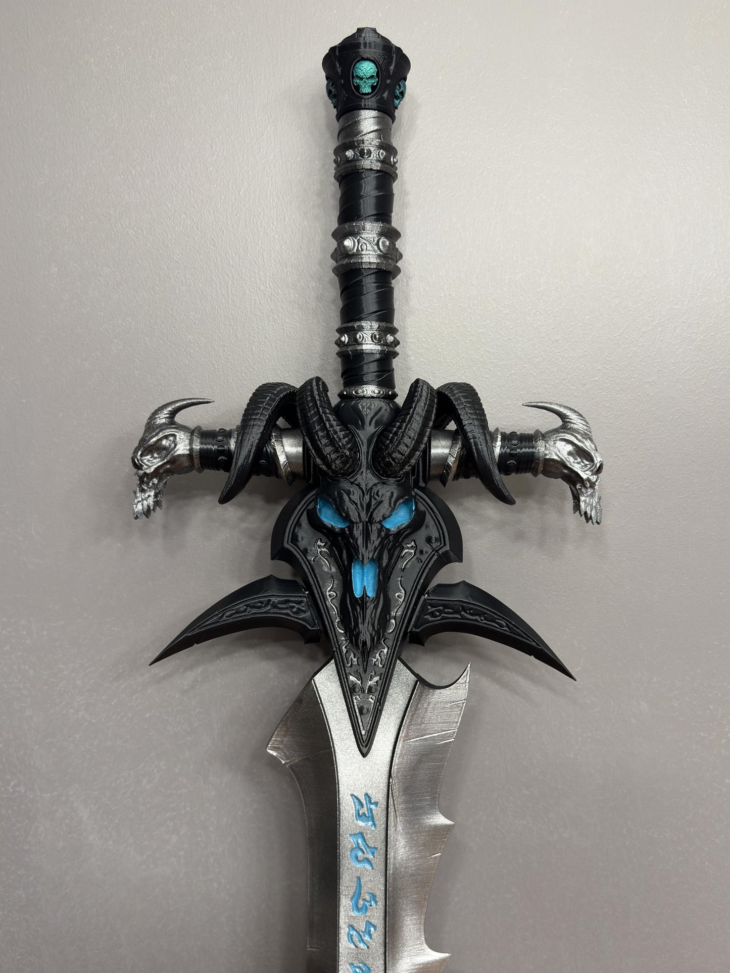 Frostmourne Sword  Replica- World of Warcraft  (51 inches)