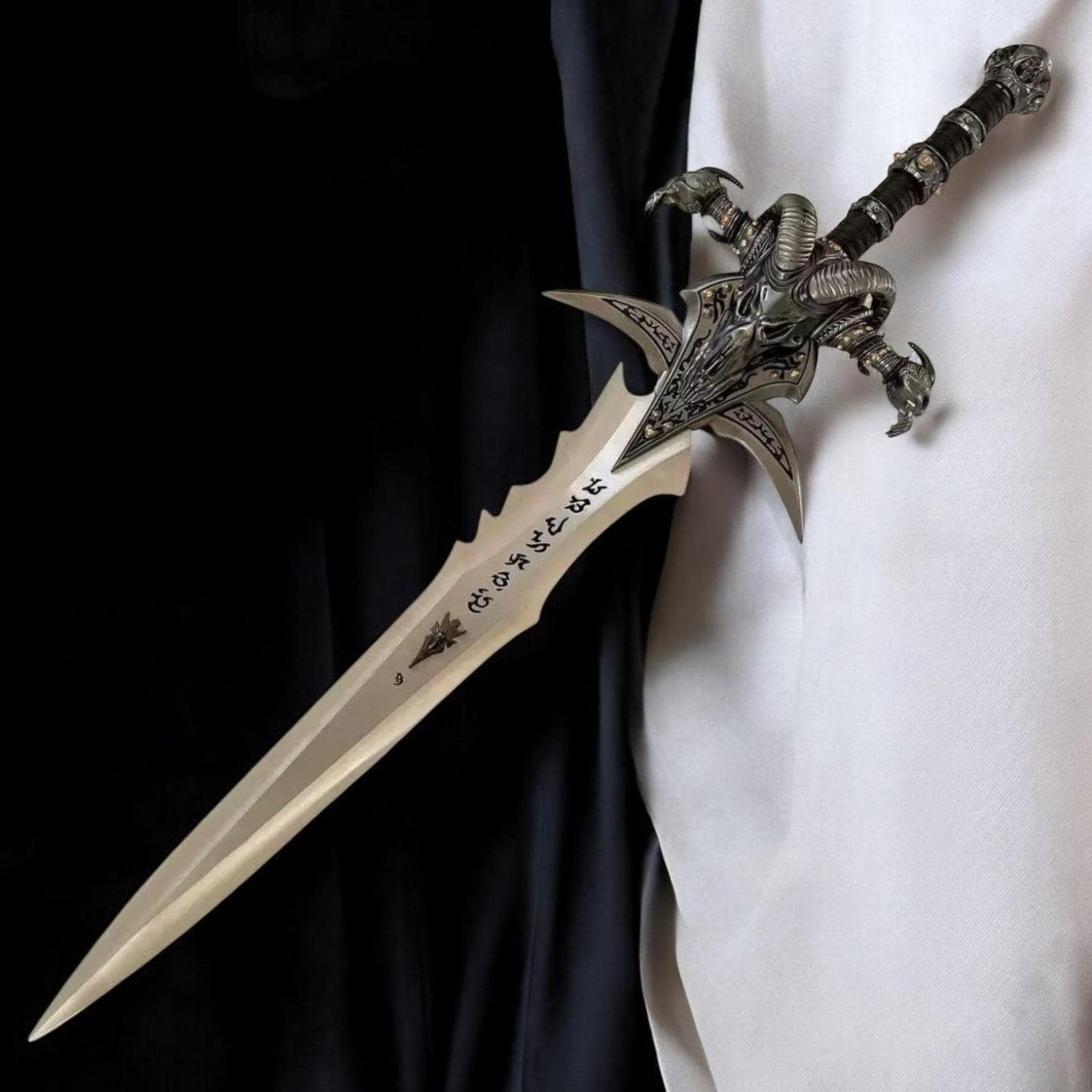 Fiction Edge Frostmourne Sword Replica – Full Metal Lich King Cosplay Blade