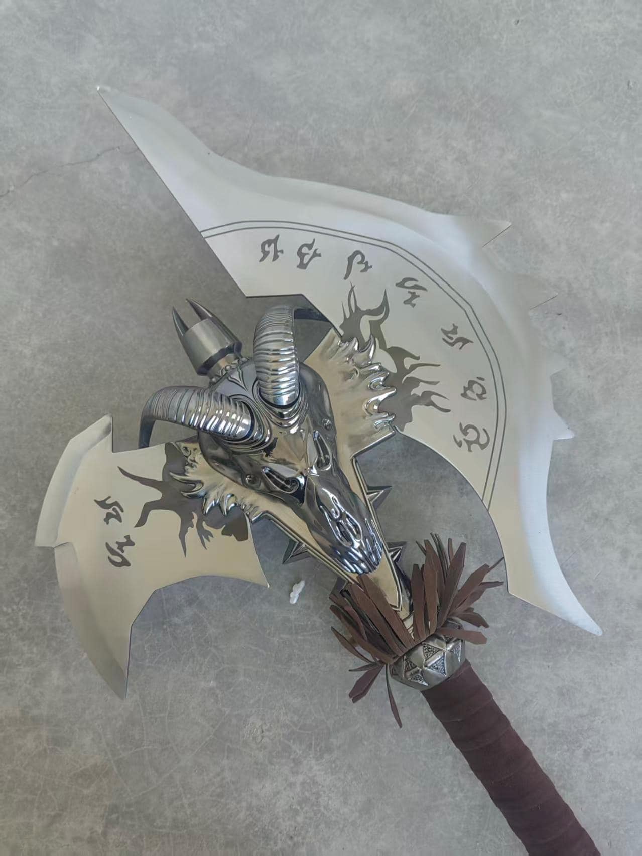 Fiction Edge Orange Axe – Heavy Steel WoW Battle Axe Replica