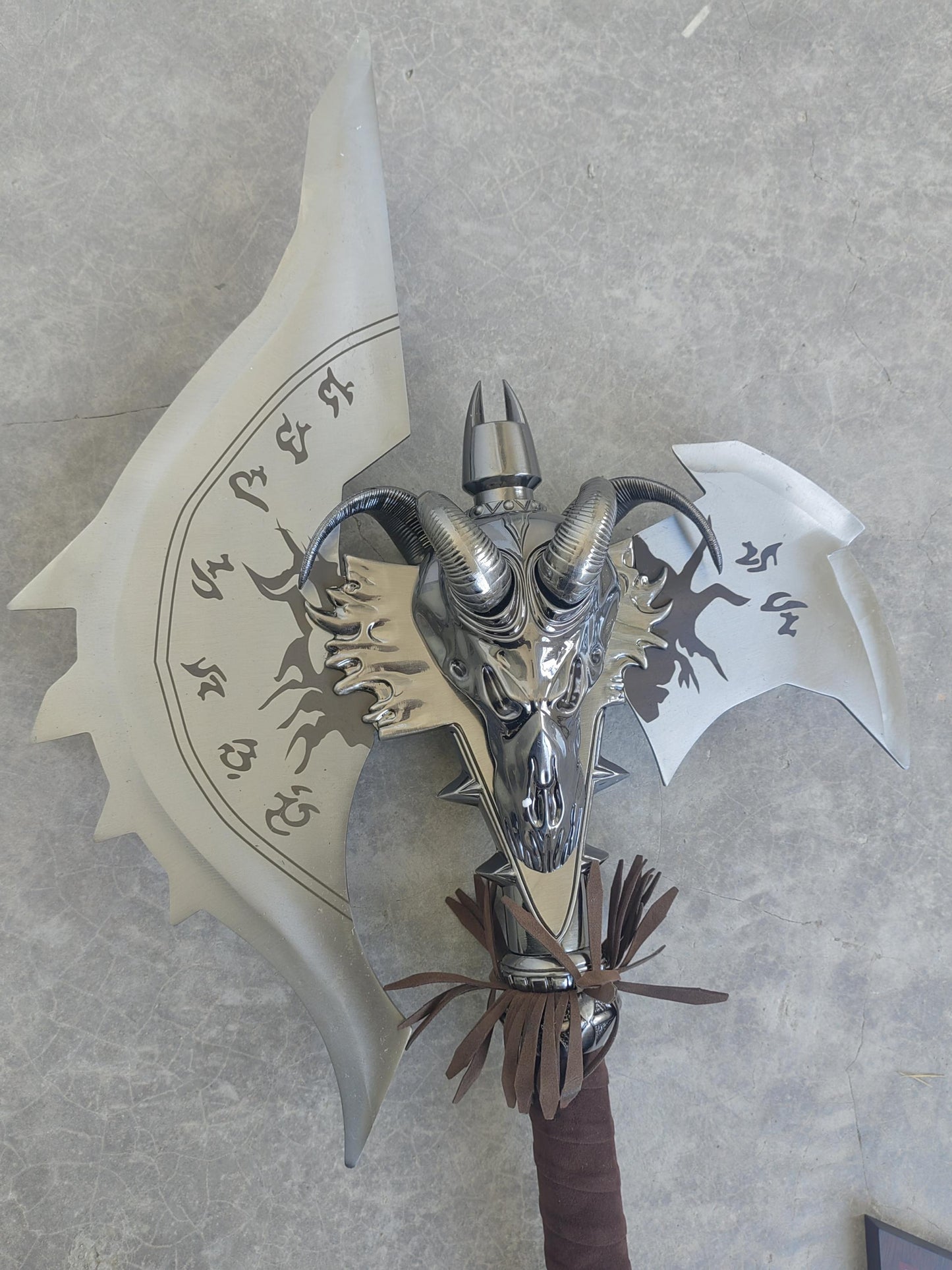 Fiction Edge Orange Axe – Heavy Steel WoW Battle Axe Replica